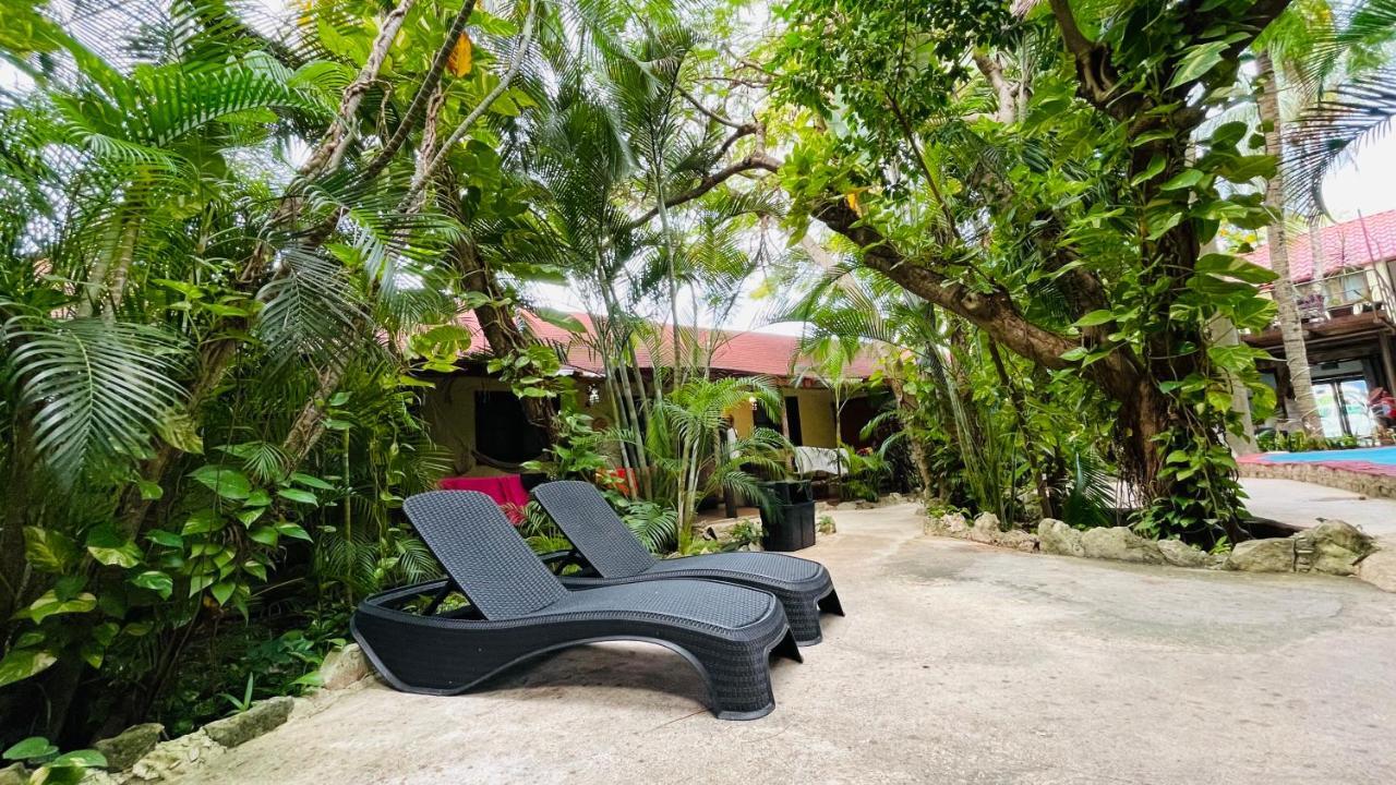 Hotel B&B - 5Th Avenue Playa del Carmen Exterior foto The beach at the resort