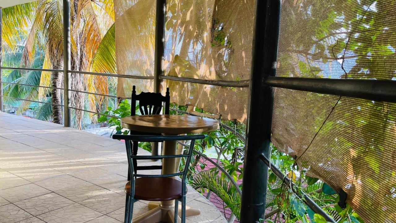 Hotel B&B - 5Th Avenue Playa del Carmen Exterior foto The interior of the restaurant
