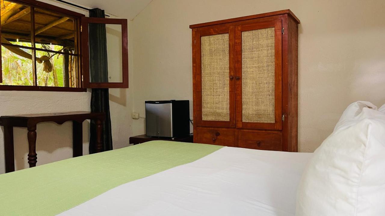 Hotel B&B - 5Th Avenue Playa del Carmen Exterior foto A room at the hotel