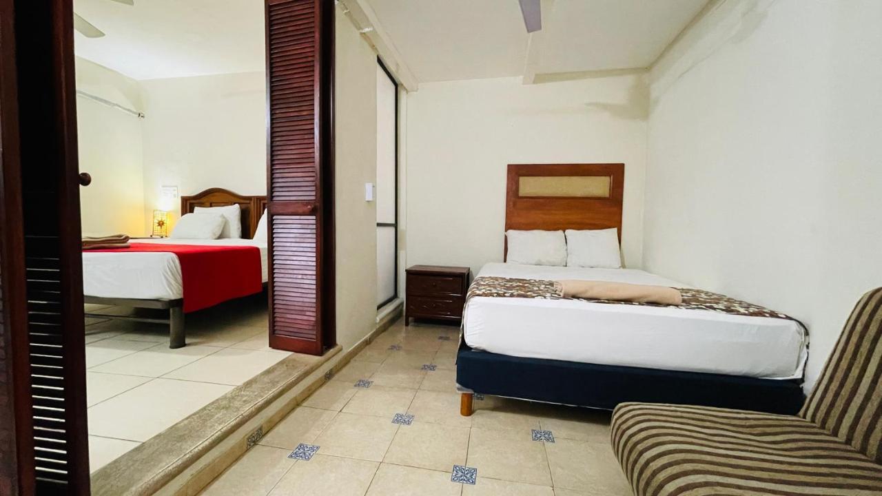 Hotel B&B - 5Th Avenue Playa del Carmen Exterior foto A room at the hotel